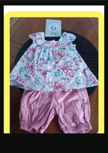 Ensemble avec bloomer 6 mois