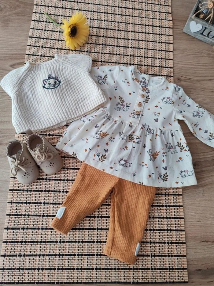 Ensemble fille 1 mois
