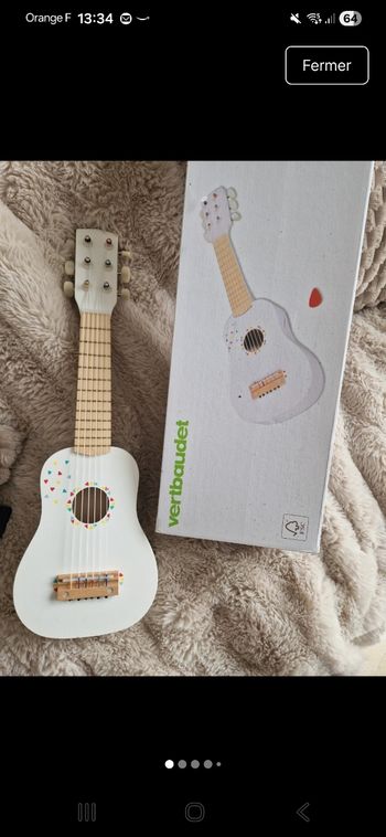 Guitare vertbaudet 
