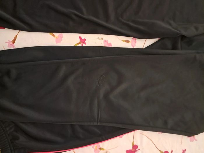Lot de 2 beaux jogging noir à détails fushia - T 10 A - Lotto, Airness - photo numéro 7