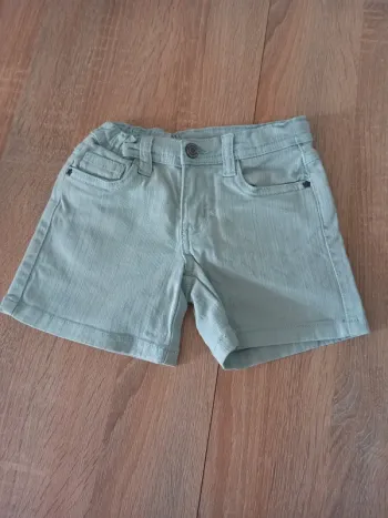 Short jeans 4 ans