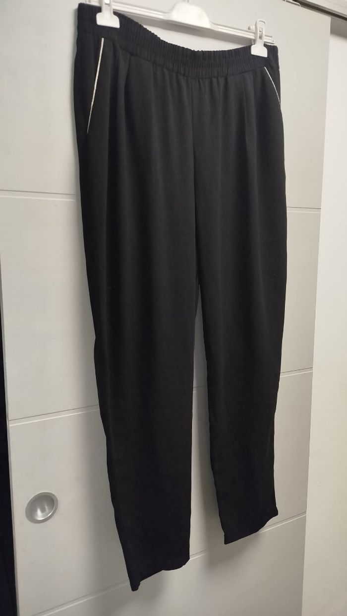 Pantalon noir - photo numéro 3
