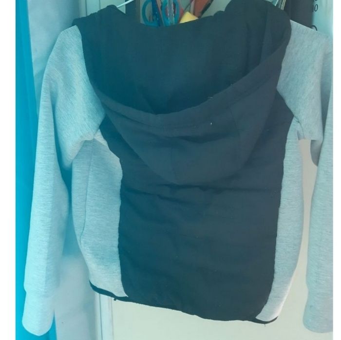 Veste mi saison  taille 8 ans
