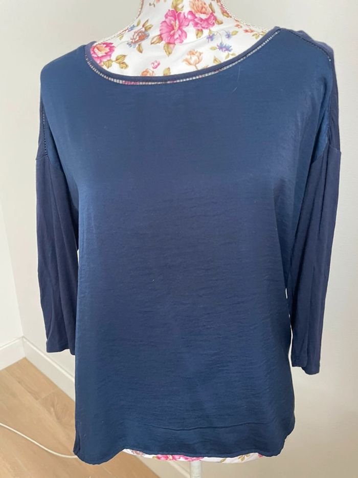 Blouse légère à manche longue satiné