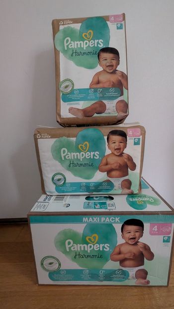 Couches Pampers harmonie taille 4