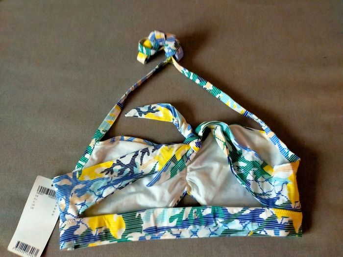 Haut de bikini fleuri – Passionata – Taille M – Neuf avec étiquette - photo numéro 2