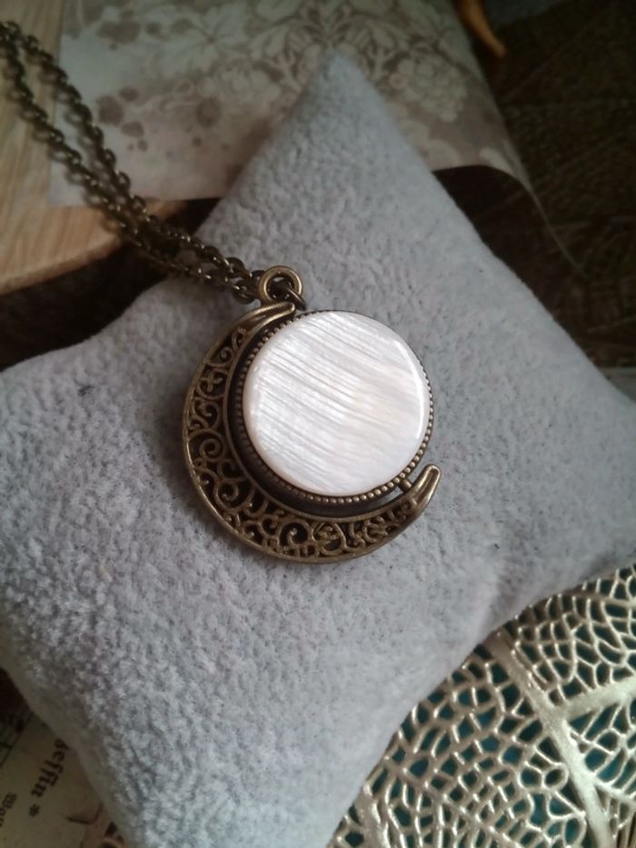 Sautoir lune filigranée réversible double n'acre - photo numéro 3