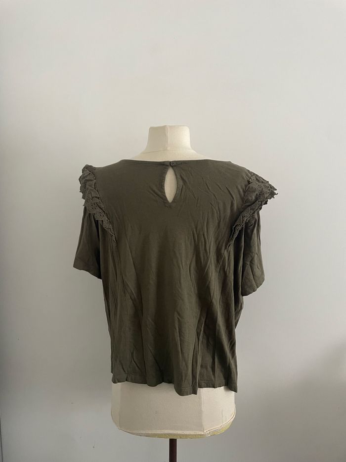 🌸T-shirt manches courtes kaki à volant Promod taille 40🌸 - photo numéro 2
