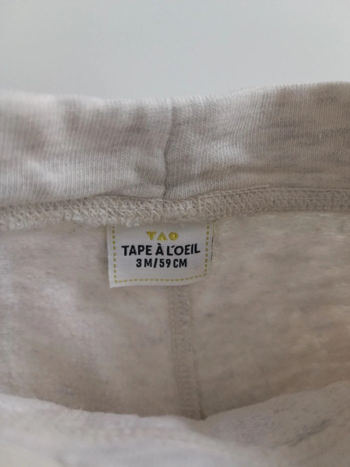 Pantalons 3 mois - photo numéro 2