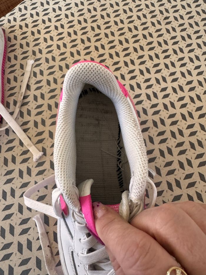 Baskets Nike air authentique 35 - photo numéro 3