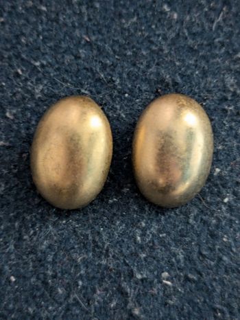 Boucles d'oreilles ovales dorées