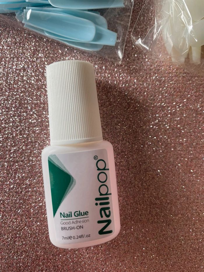 2x sachets avec des faux ongles + 1x colle - photo numéro 4