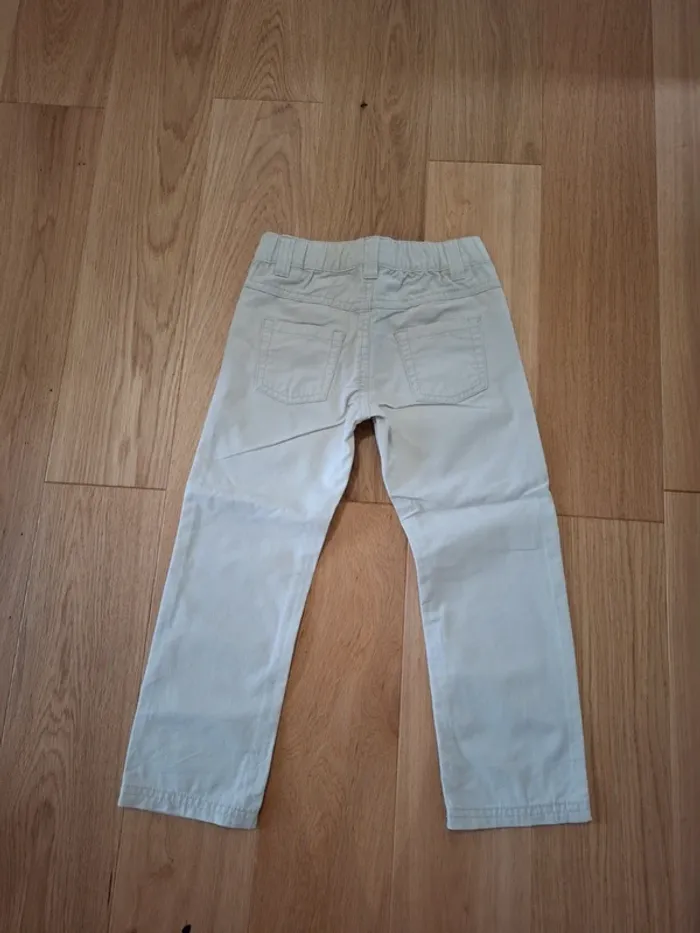 Pantalon beige écru 4 ans Très bon état - photo numéro 3
