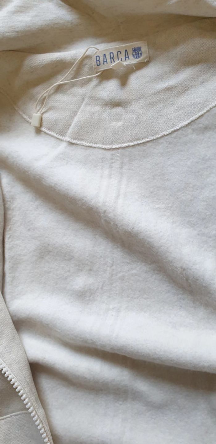 Neuf gilet BARÇA a capuche, beige T 14 ans - photo numéro 5