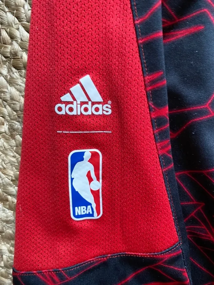 Ensemble NBA Chicago Bulls réversible Adidas + Haut Nike réversible – Taille S – Rare - photo numéro 3