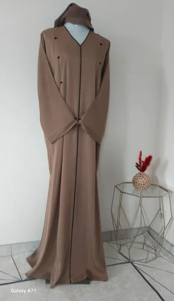 Robe dubai brune chic neuve