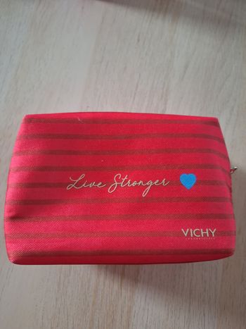 Vichy trousse à maquillage neuve rouge 18x13x8cm