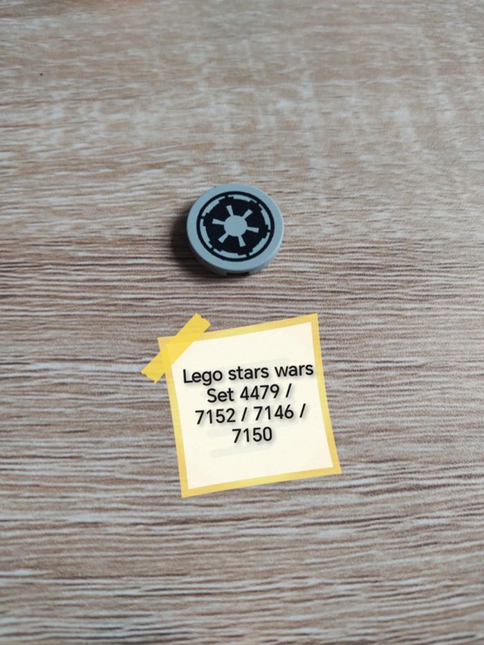 Lego stars wars pièce ronde