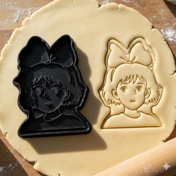 Emporte-pièce Kiki la petite sorcière pour biscuits et pâtisserie 8cm