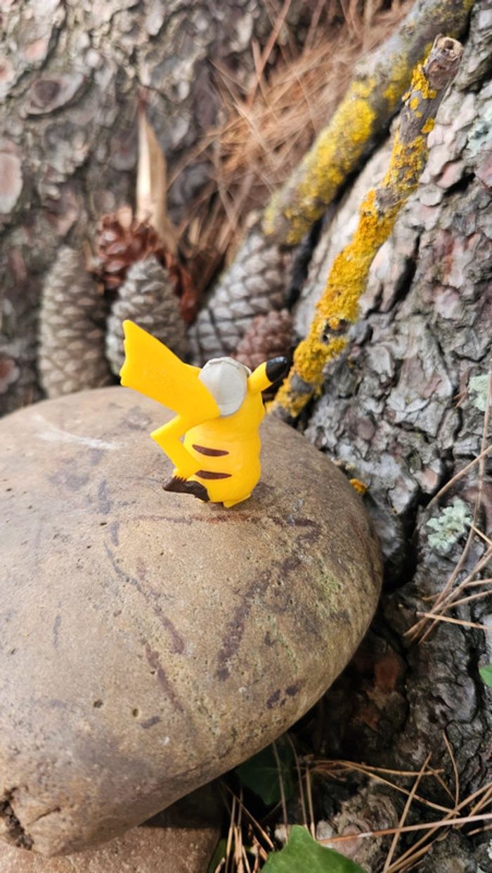 Super figurine Pokemon Nintendo détective pikachu - photo numéro 3