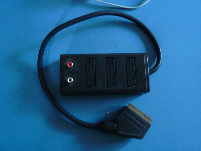 Bloc peritel 3 ports + adaptateur audio noir TBE accessoire cable TV
