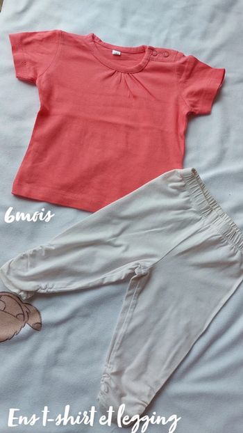Ensemble t-shirt et legging 6 mois