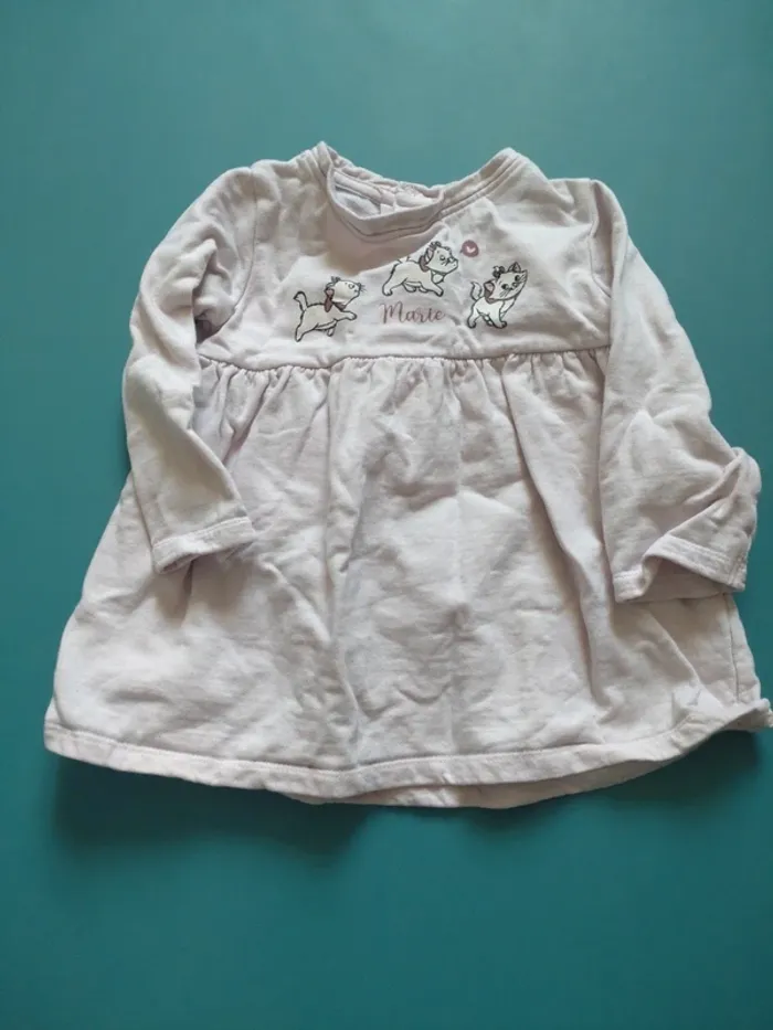 Robe Disney baby taille 9 mois