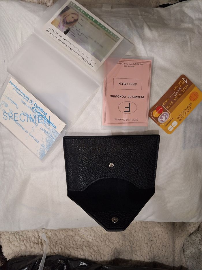 Pochette - photo numéro 2