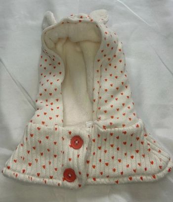 Cagoule tricot avec oreilles en relief 41 cm