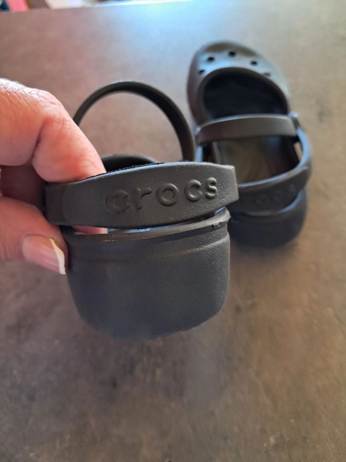 paire de sabots crocs pointure 10 ou 27/28 - photo numéro 2