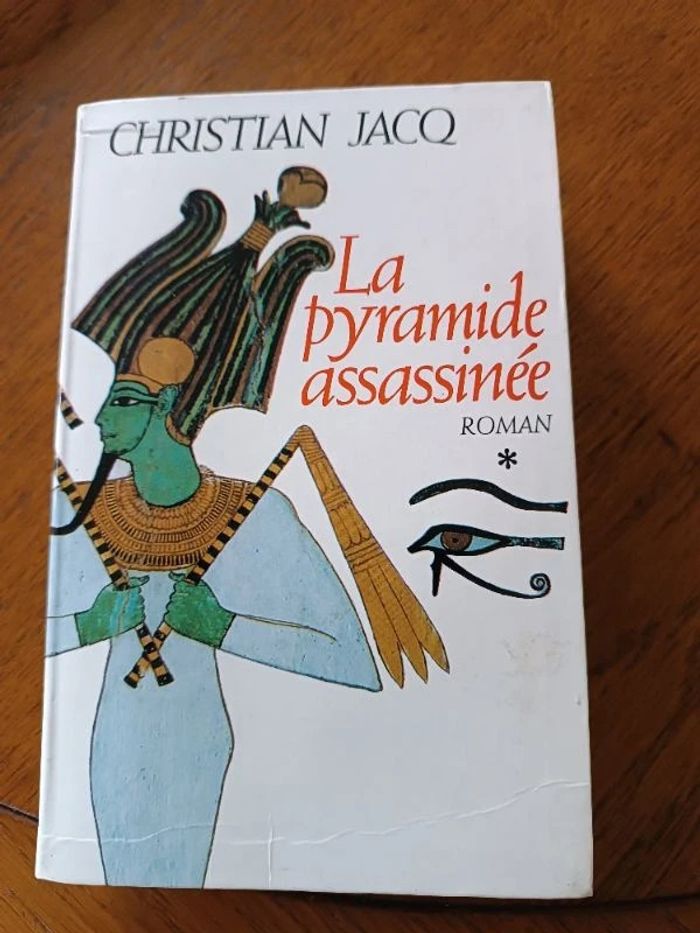 La pyramide assassinée