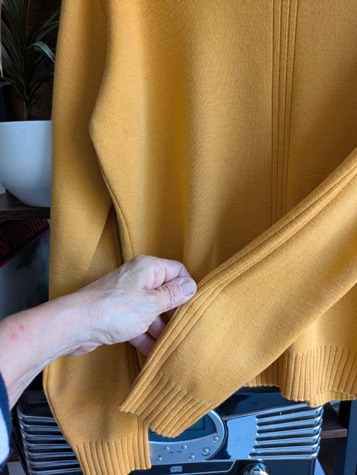 Pull laine mérinos moutarde Alain Manoukian - photo numéro 5