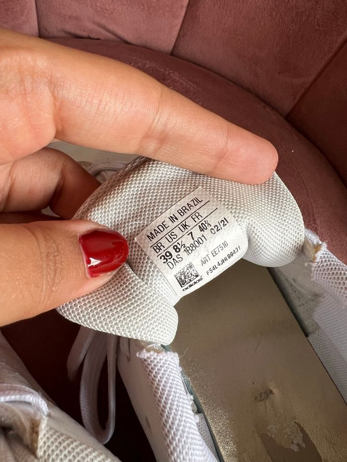 👉 Baskets Adidas blanches – Taille 41 – Classiques et confortables 🤍 - photo numéro 6