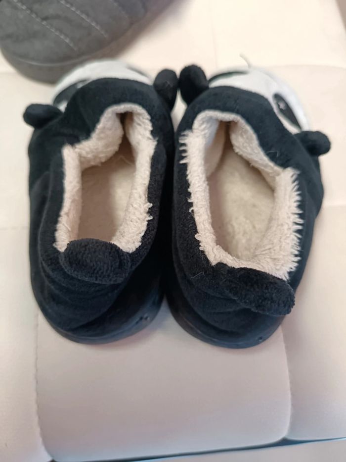 Chaussons taille 25/26 - photo numéro 3