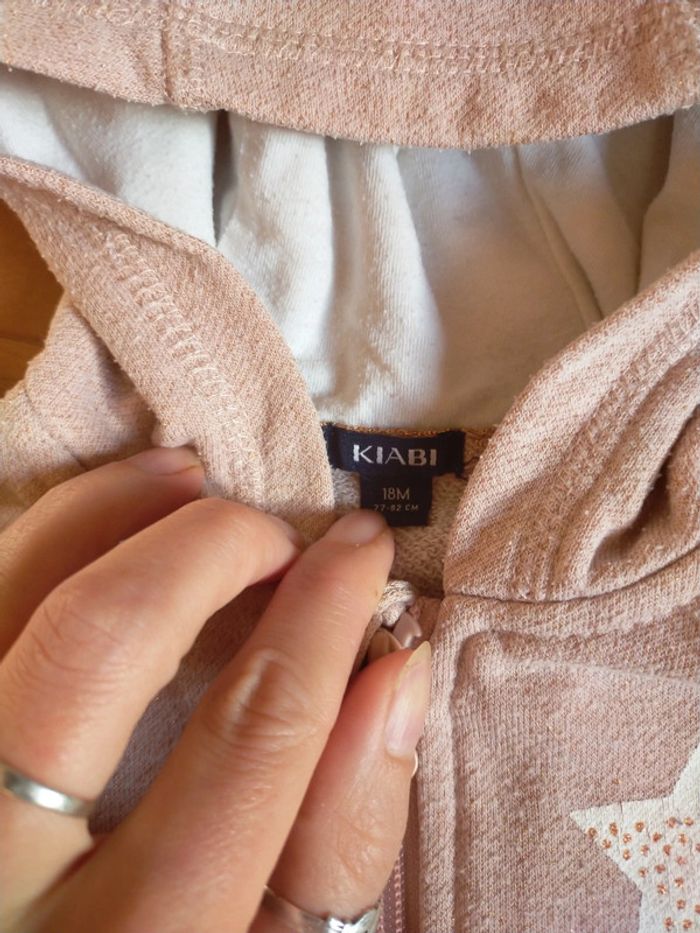 Joli sweat rose pâle pailleté 18 mois - photo numéro 2