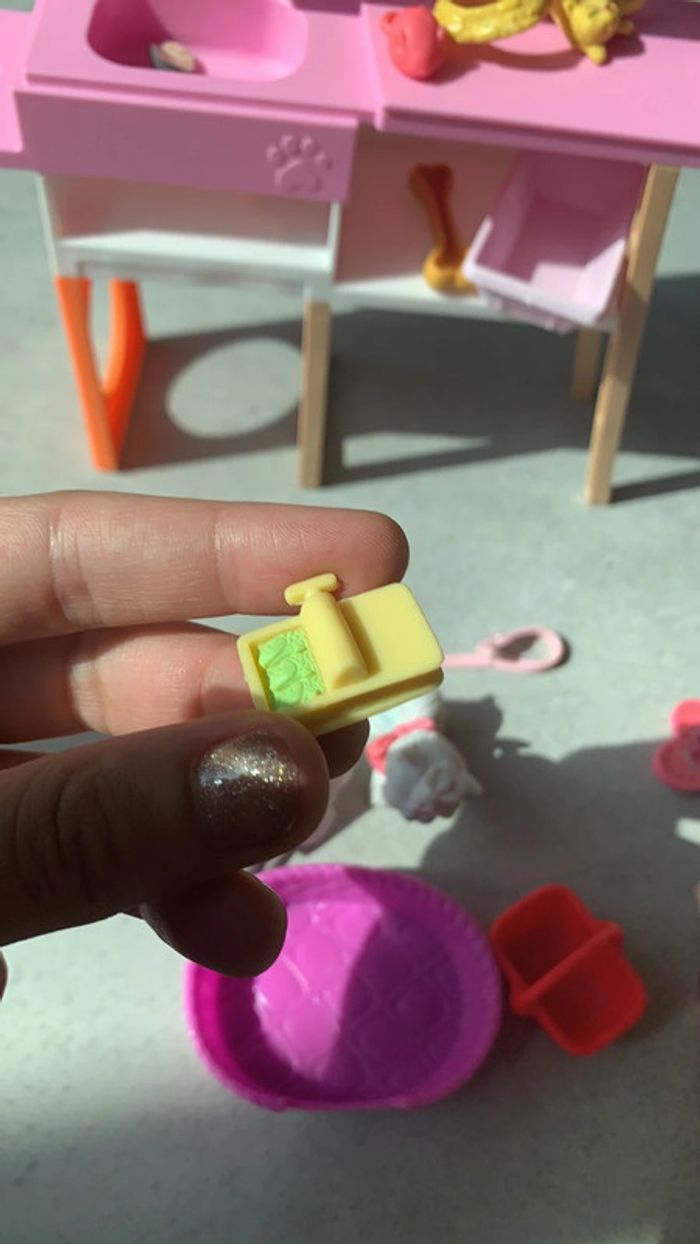 Lot accessoires magasin animalier barbie avec accessoires chien - photo numéro 15