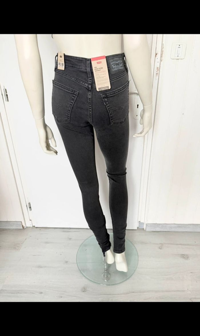 Jean Levi’s 721 High-Rise Skinny – Taille 26/32 – noir – Neuf avec étiquette - photo numéro 8