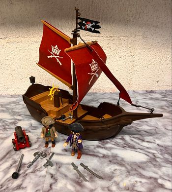 Bateau pirate playmobil