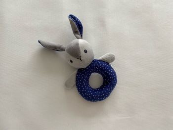 Doudou hochet lapin IKEA