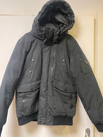 Superbe manteau chaud doudoune Celio taille L quelques défauts mais reste vraiment en bon état