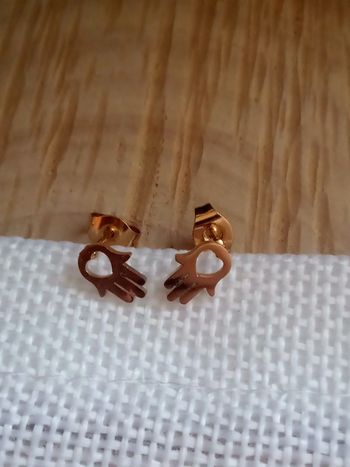 Boucles d'oreilles puces main de Fatma