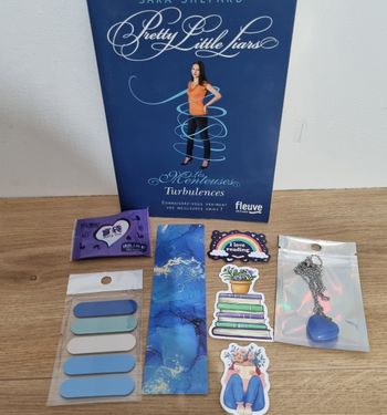 Box les menteuses 12 Pretty Little Liars + Goodies 