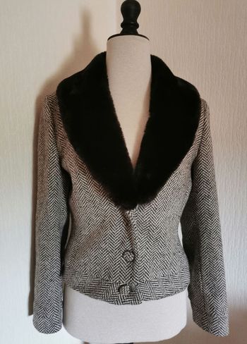 Veste courte marron et beige Burton T42