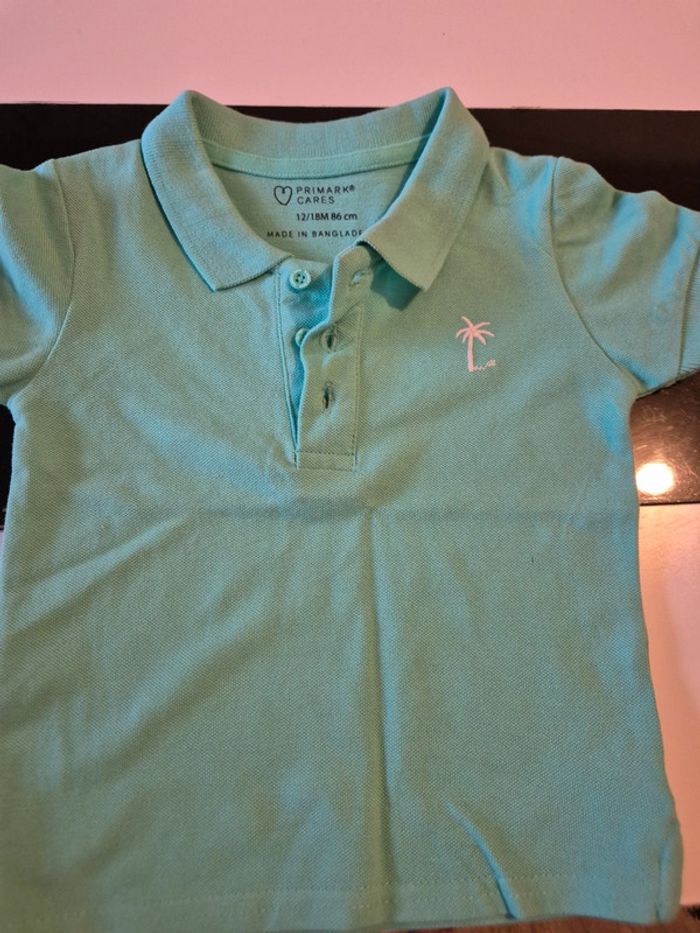 Lot 2 t shirt