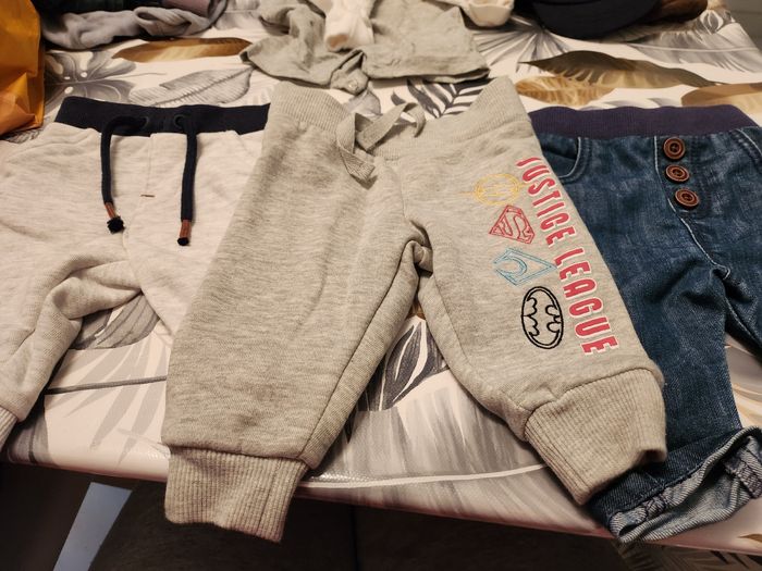 Lot pantalon bébé