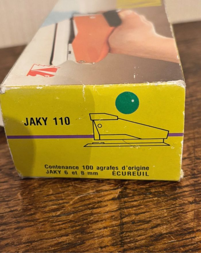 Agrafeuse epingleuse - JAKY 110  vintage - photo numéro 5