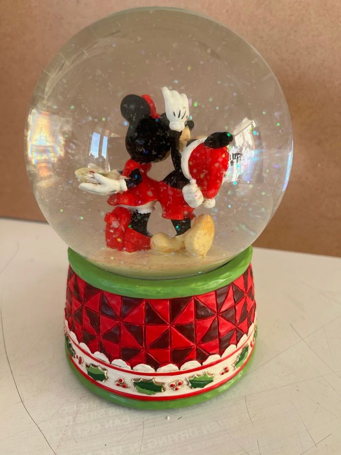 Boule à neige Mickey et Minnie - photo numéro 8