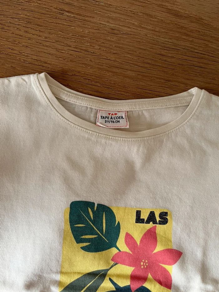 Lot jupe et 2 t-shirts T. 3ans - photo numéro 5
