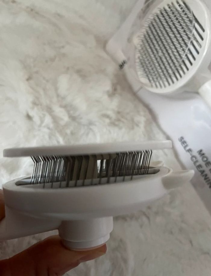Brosse pour chat et chien autonettoyante blanche et rose - photo numéro 6