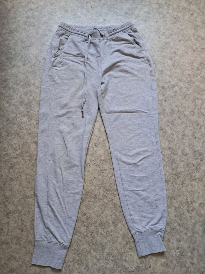 Jogging gris - photo numéro 2